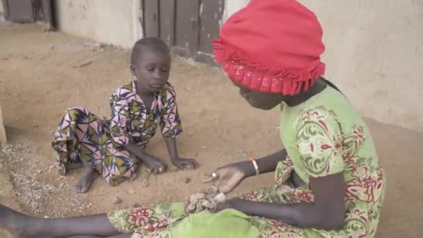 2023年3月24日 Karsi Mararaba尼日利亚 非洲儿童面临的极端贫困及其在尼日利亚北部的贫困状况 — 图库视频影像
