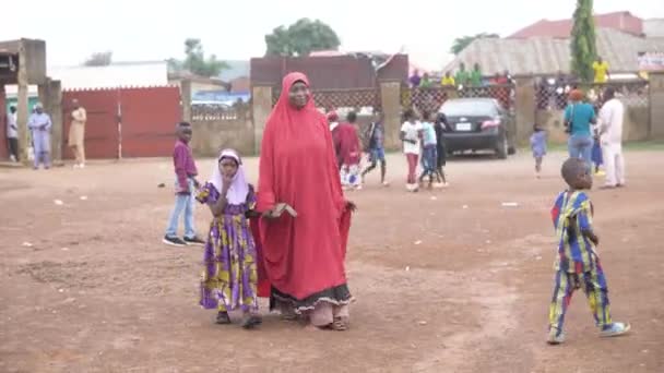Maart 2023 Karsi Mararaba Nigeria Afrikaanse Kinderen Worden Geconfronteerd Met — Stockvideo