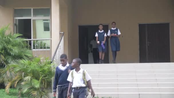 Augustus 2023 Abuja Nigeria Afrika Nigeriaanse Studenten Leren Collegezaal Steken — Stockvideo