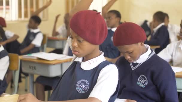Augustus 2023 Abuja Nigeria Afrika Nigeriaanse Studenten Leren Collegezaal Steken — Stockvideo
