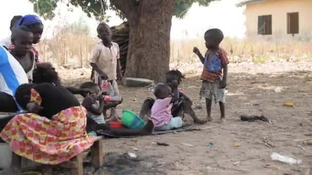 Jan 2024 Gwalada Nigeria Undernärda Barn Grund Extrem Fattigdom Hunger — Stockvideo