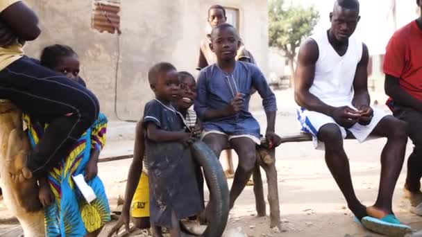 Jan 2024 Gwalada Nigeria Ondervoed Kind Door Extreme Armoede Honger — Stockvideo