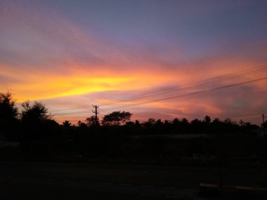 Akşam Vakti Fotoğrafçılığı - Aydınlatıcı Sarı Turuncu Parıltı 