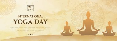 Uluslararası Yoga Günü 'nü, dingin meditasyon figürleri ve rahatlatıcı bir zemin karşısında süslü mandala figürleriyle vurgulayan bir resim. Barışı, farkındalığı ve yoga uygulamalarının küresel kutlamalarını yansıtır..