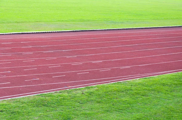 Koşu pisti ve yeşil çimen, doğrudan atletizm Koşu pisti Spor Stadyumu