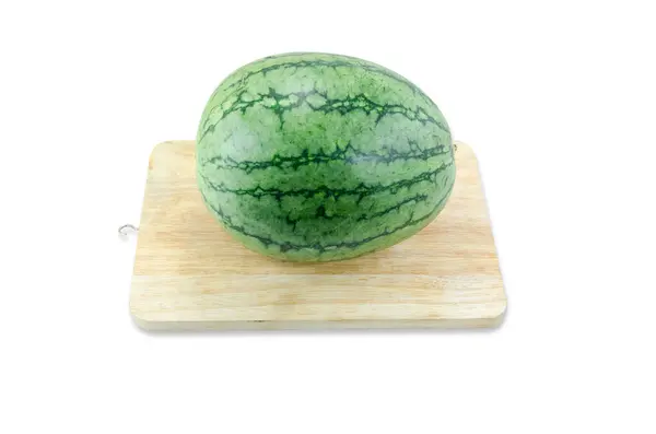 Frisse Watermeloen Houten Plaat Geïsoleerd Witte Achtergrond — Stockfoto