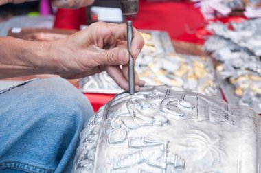 Gümüş oyma sanat eseri gümüş manastırı wua-lai chiangmai Kuzey Tayland (halka açık alan, herkese gösterin)