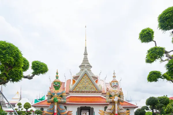 Wejście Świątyni Buddyjskiej Wat Arun Wat Arun Ratchawararam Lub Świątyni — Zdjęcie stockowe