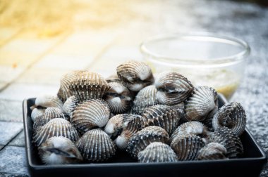 kabaca deniz ürünleri sosu aromalı midye.