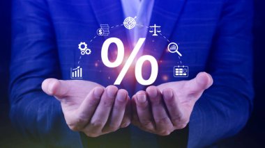 Faiz oranları ve kar payı, yatırım geri dönüşleri, gelir, emeklilik tazminat fonu, yatırım, kar payı vergisi, üst yön yüzde sembolü, yatırım için tasarruf, uzun vadeli yatırım.