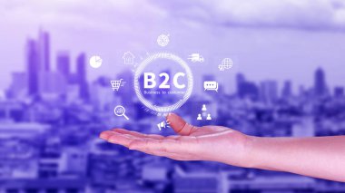 B2C, İş 'ten müşteri pazarlama stratejisine. İş stratejisi, iletişim, geri bildirim, çevrimiçi pazarlama, ticaret pazarlama stratejisi için sanal B2C simgesine sahip bir işadamı.