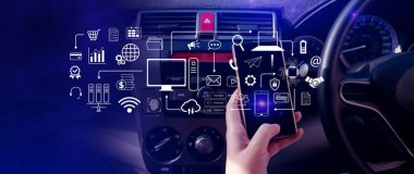 Teknoloji donanımı ve satır arayüzü ikonları, Bilgisayar sistemi kaynakları ve veri depolama, Bulut servis teknolojisi pazarlaması ve iş konsepti kullanan işadamı.