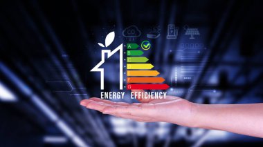 Enerji verimliliği kavramı, İşadamı enerji verimli ev inşa hızı denetimi, yenilenebilir enerji kavramı için sanal enerji verimliliği puanına dokunuyor.