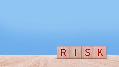 Risk seviyesi göstergesi üzerinden risk ve iş planlama fırsatlarının analiz edilmesi, RISK konsepti, yüksek dijital sanal, risk yönetimi stratejileri kavramına düşük.