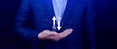 Maliyet ve kalite kontrol kavramı. Verimliliği, verimli işi, etkili riski, maliyet raporunu iyileştirmek için ürün ve hizmetlerin kalite artışı ve maliyet optimizasyonu