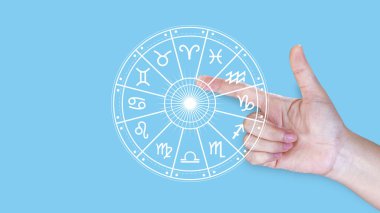 Astroloji, para, astroloji ve zenginlik konsepti gibi burç işaretleriyle yıldız falı, kainat konseptine güç.