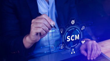 SCM konsepti, tedarik zinciri yönetimi, lojistik ve ulaşım, iletişim ağı. Müşterilerin ihtiyaçlarını karşılamak için kaynakların düzenlenmesi ve kontrol edilmesi.