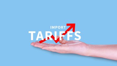 İthalat tarifeleri kavramı artırıyor, ekonomiyi artırmak için hükümet ithalat vergisi, endüstriyel büyüme vergisi, ithalat vergisi artışı, kalkınma için ticaret savaşı politikası