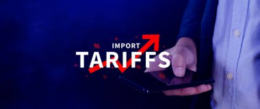 İthalat tarifeleri kavramı artırıyor, ekonomiyi artırmak için hükümet ithalat vergisi, endüstriyel büyüme vergisi, ithalat vergisi artışı, kalkınma için ticaret savaşı politikası