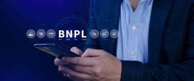 BNPL, şimdi öde sonra öde konsepti. Çevrimiçi alışveriş ikonları teknolojili BNPL simgeleriyle akıllı telefon kullanmak. BNPL alımı şimdi daha sonra online alışveriş kavramını öde.