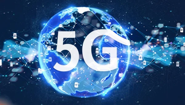 Mavi arkaplan üzerinde 5G ağ hologramı 3D renkli görüntü çift pozlama