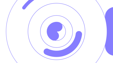 Bu soyut resim siyah bir arkaplan karşısında eşmerkezli daireler ve akan lavanta şekilleri içerir.