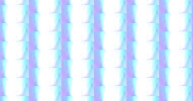 Bu daire büyüleyici, pürüzsüz, yumuşak, pastel renklerin, açık mavilerin, morların ve beyazların karışımından oluşan kusursuz bir desen sergiliyor.