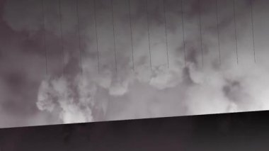 Gri tonlu bir pikselde karanlık ve gölgeli bir alana açılan merdivenler görülüyor.