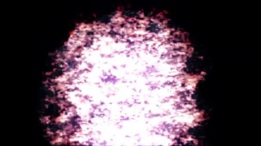 Ateşli soyut arkaplan, yoğun ısı ve bulanık ışığın dinamik bir görüntüsünü simsiyah bir arkaplana karşı gösterir.