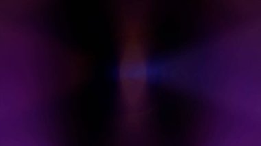 Parlayan ışık efektiyle esrarengiz koyu mor soyut arka plan, modern tasarım için mükemmel.