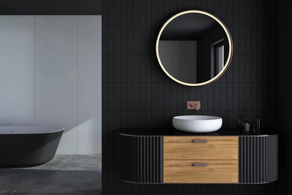 Siyah Lavabosu Aynası Olan Şık Bir Banyo Oluşturma — Stok fotoğraf