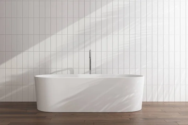漂亮的白色浴缸矗立在瓷砖地板上 在白色瓷砖墙前 阳光下 尽收眼底 3D渲染 — 图库照片