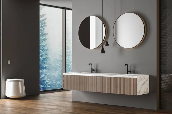 Mermer Tezgahlı Gri Duvarlı Modern Bir Minimalist Banyo Çift Lavabo — Stok fotoğraf