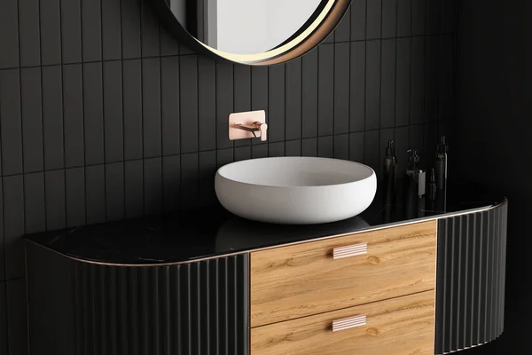 Badkamer Een Moderne Stijl Met Een Spiegel Een Zwarte Wastafel — Stockfoto