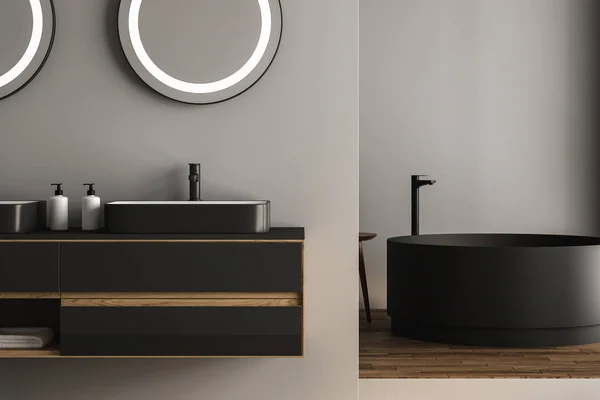 现代浴室内部 黑色水槽和镜子 — 图库照片