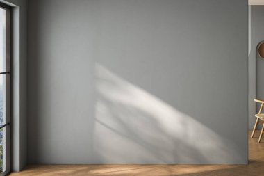 Mavi tonlu duvarlı boş oturma odası