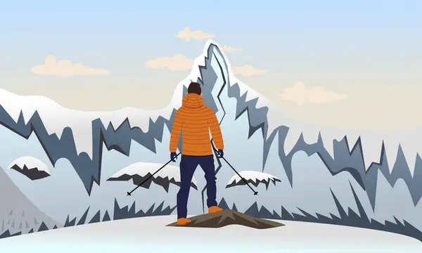 Alp Dağları 'ndaki bir adamın resmi. Adam tepeye tırmandı ve dağların manzarasını izledi. Karlı dağlar ve turist.