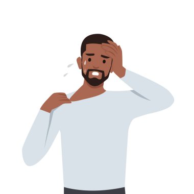 Genç siyahi adam başını sıcak tutmaktan yoruldu..