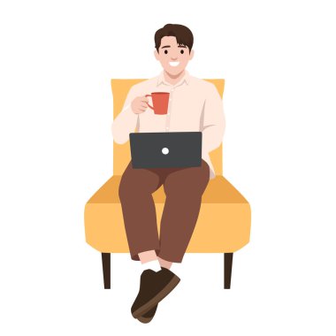 Adam rahat rahat çalışırken rahat rahat sarı bir sandalyede sıcak bir fincan kahvenin tadını çıkarıyor. Düz vektör çizimi beyaz arkaplanda izole edildi