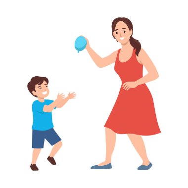 Anne ve oğul birlikte oynuyorlar, o su balonunu fırlatmaya hazırlanırken gülüyorlar. Düz vektör çizimi beyaz arkaplanda izole edildi
