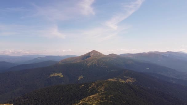 Lot Dronem Nad Niesamowitym Epickim Krajobrazem Górskim Wysokimi Szczytami Nad — Wideo stockowe