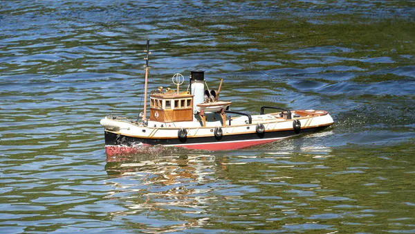 Replica Van Een Oude Boot Vijver — Stockfoto