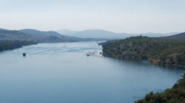 Nehrin güzel manzarası
