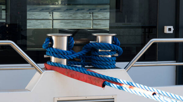 rope on the boat