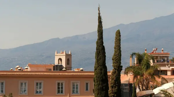 Sicilya 'daki Taormina manzarası