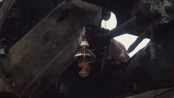 Una Lanterna Bruciata Auto Durante Occupazione Russa Irpin — Video Stock