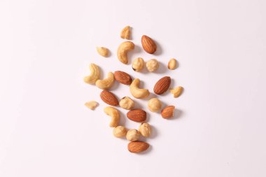 düz konum ve fındıklı renk arkaplanı