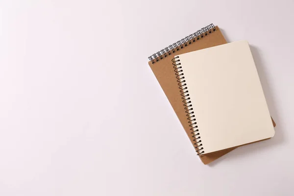 Cuaderno Sobre Mesa — Foto de Stock