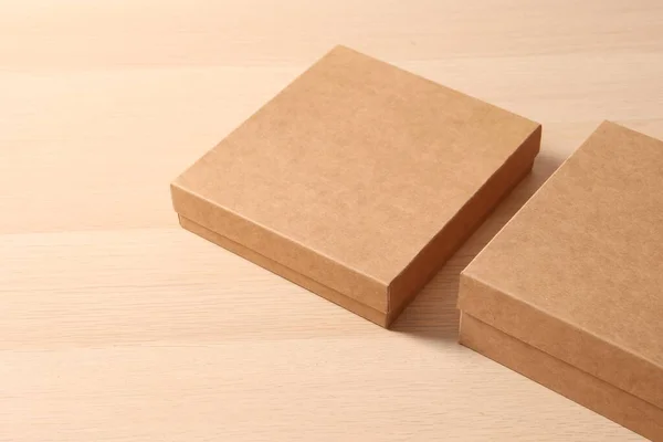Puste Brązowe Drewniane Pudełko — Zdjęcie stockowe