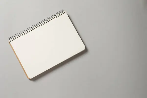 Prázdný Zápisník Bílém Pozadí Plochý Ležel Pohled Shora — Stock fotografie